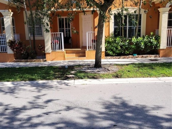 10828 SW 243rd St, Homestead FL 33032 — #A11834829
