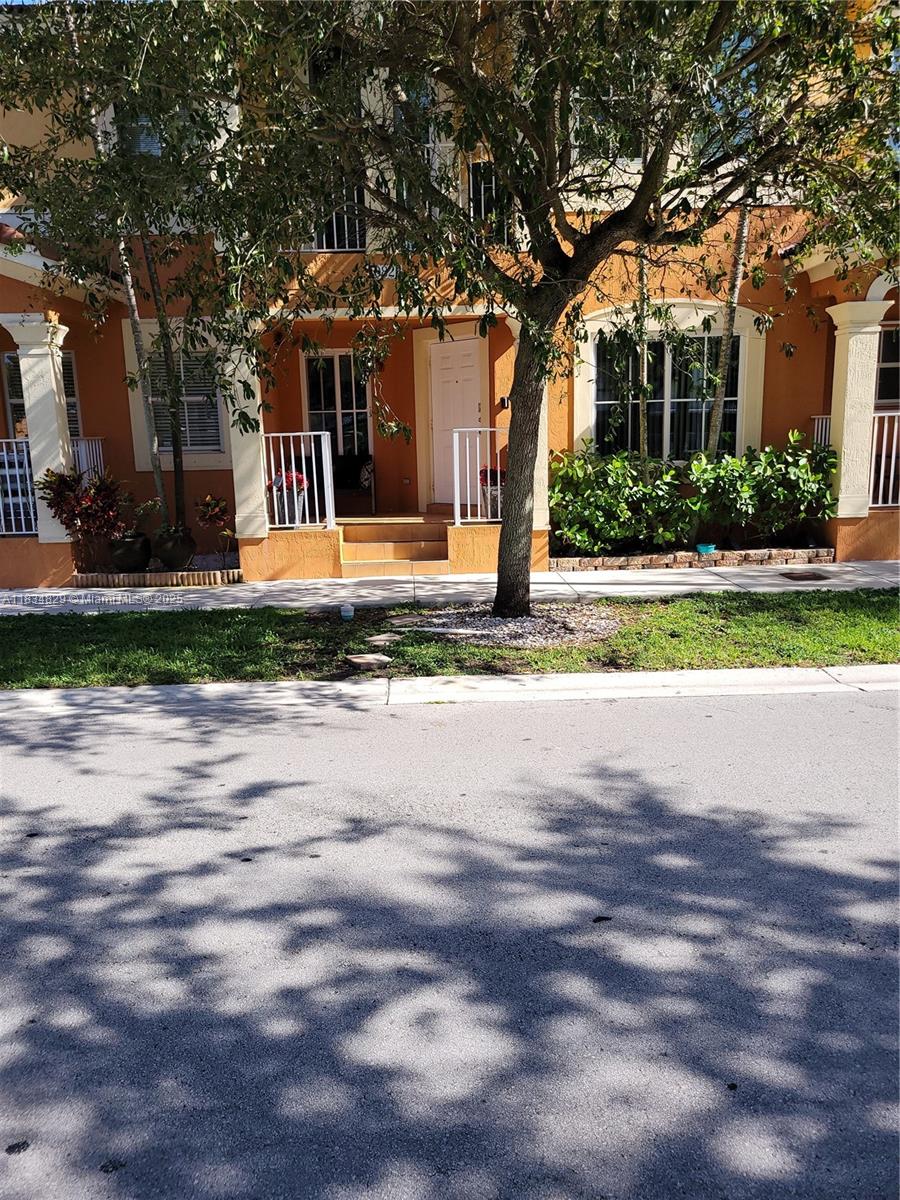 83dcefb7-6545 10828 SW 243rd St, Homestead FL 33032 — #A11834829