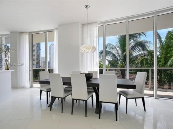 4100 Island Blvd # 701, Aventura FL 33160 — #A11835788