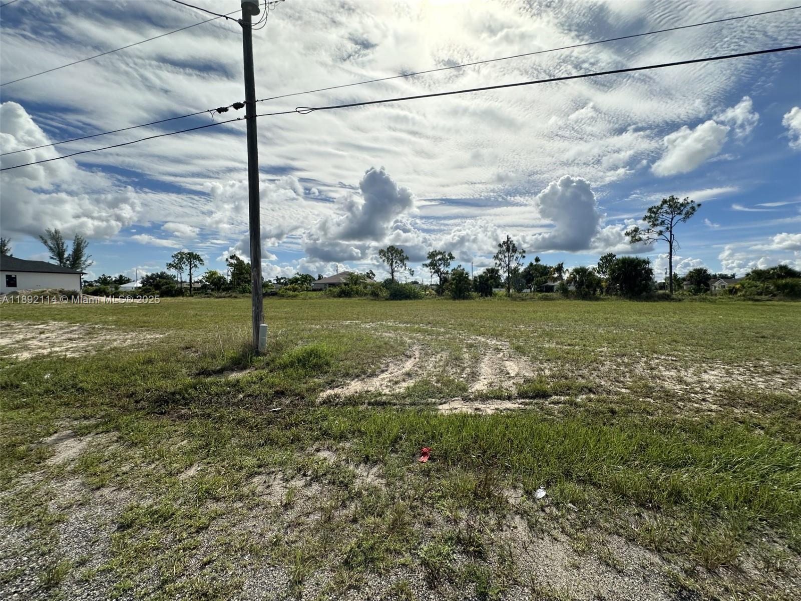 83dcefb7-658 3527 NE 14 PL, Cape Coral FL 33993 — #A11892114