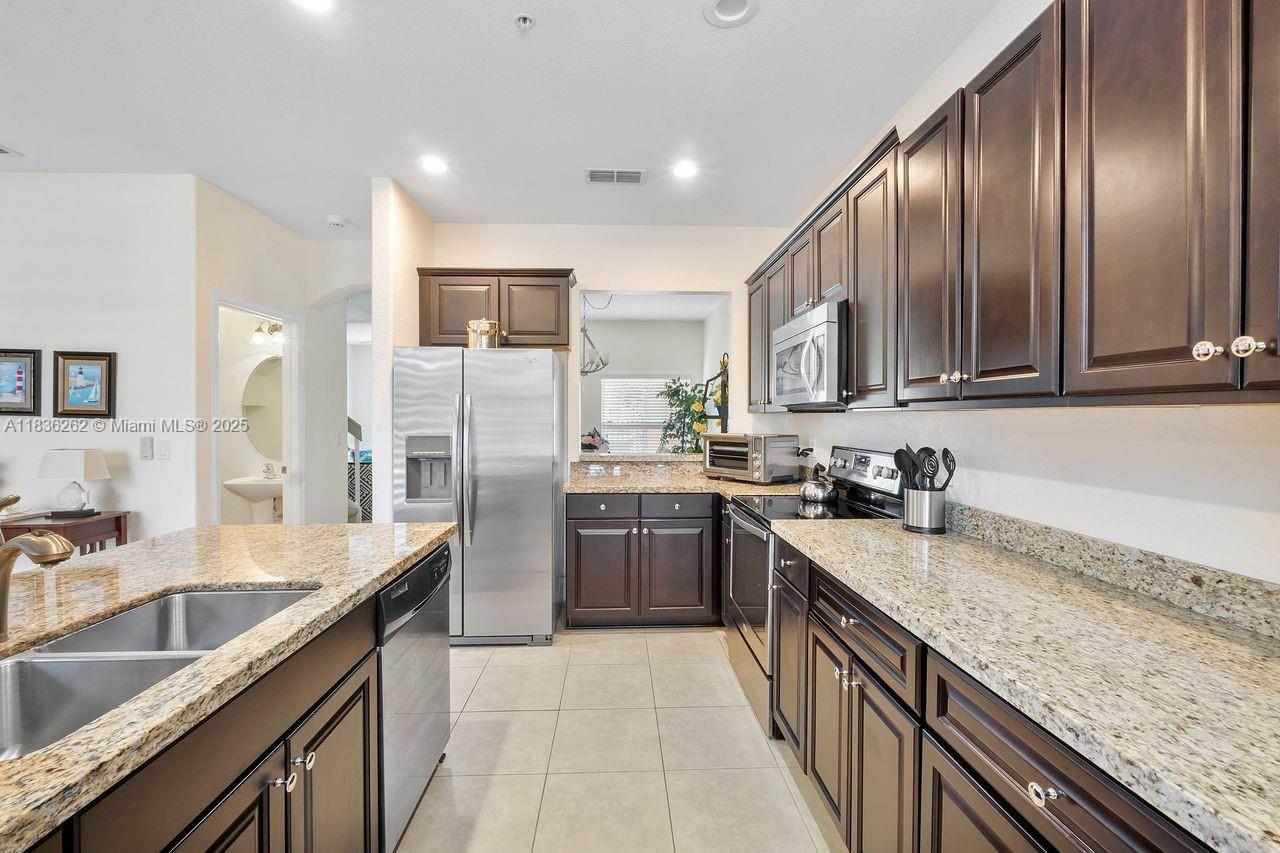 83dcefb7-6584 2851 W Prospect Rd # 1306, Tamarac FL 33309 — #A11836262