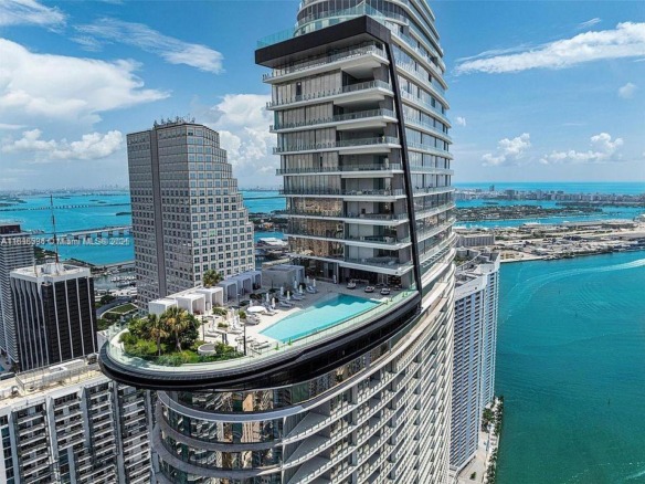 300 Biscayne Blvd way # 4707, Miami FL 33131 — #A11836334