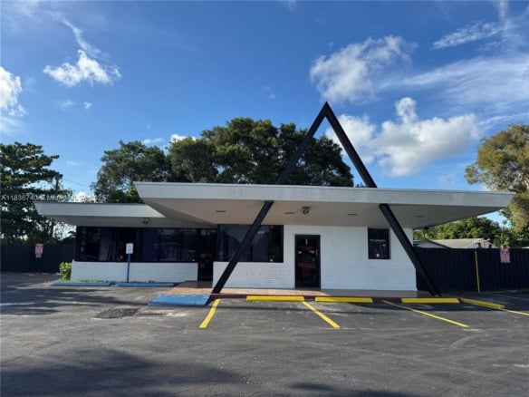 1605 NW 95th St, Miami FL 33147 — #A11836740