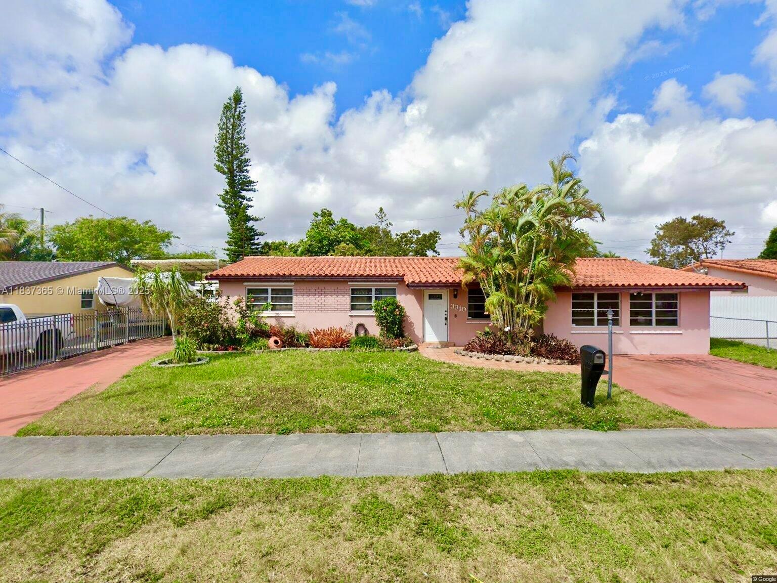 83dcefb7-6624 3310 SW 106th Ave, Miami FL 33165 — #A11837365
