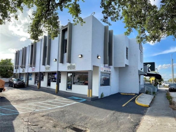 516 NW 57th Ave, Miami FL 33126 — #A11837406