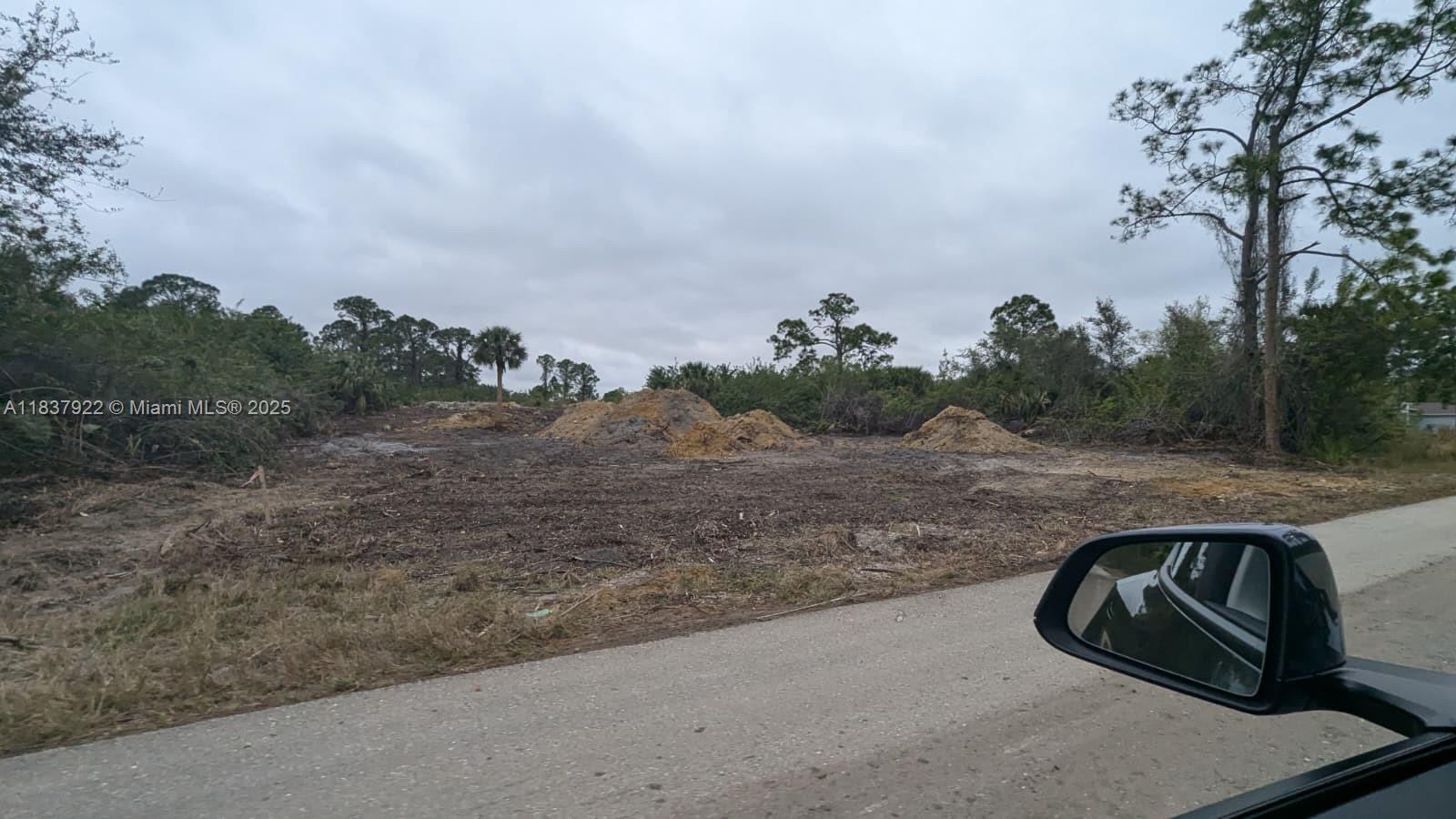 83dcefb7-6643 146 Genoa Ave S, Lehigh Acres FL 33974 — #A11837922
