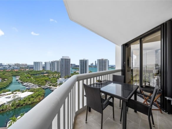2000 Island Blvd # 2409, Aventura FL 33160 — #A11838807