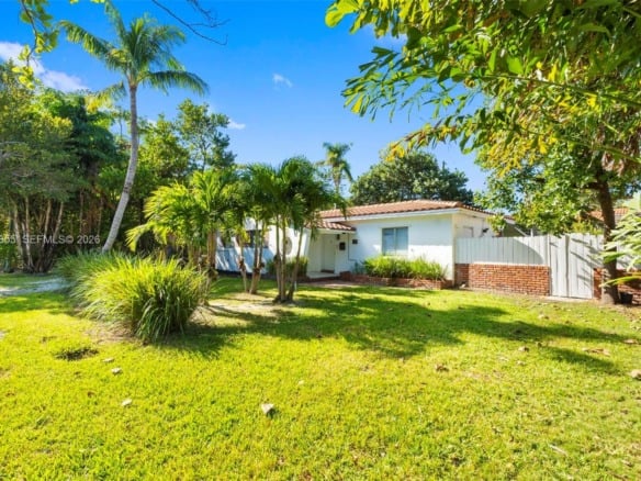 738 Fernwood Rd, Key Biscayne FL 33149 — #A11838855