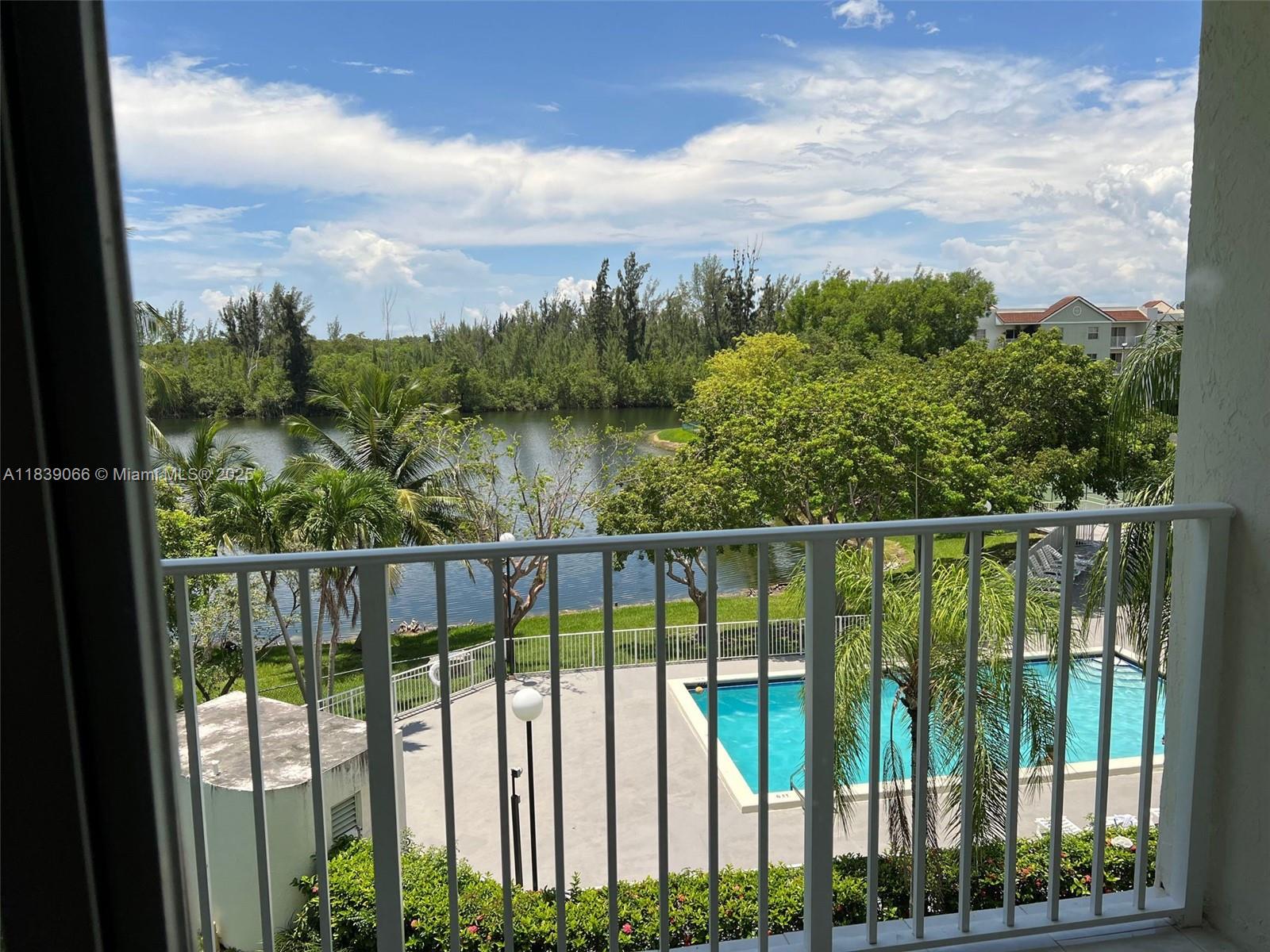 83dcefb7-6678 8200 SW 210th St # 308, Cutler Bay FL 33189 — #A11839066