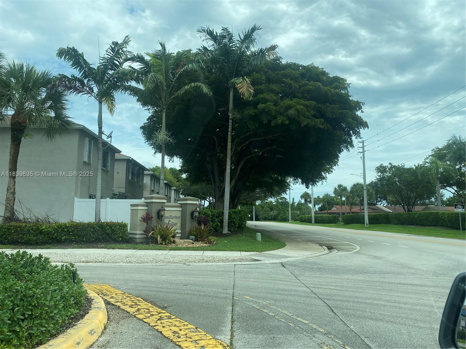 83dcefb7-6691 6006 Plum Pl, Tamarac FL 33321 — #A11839635