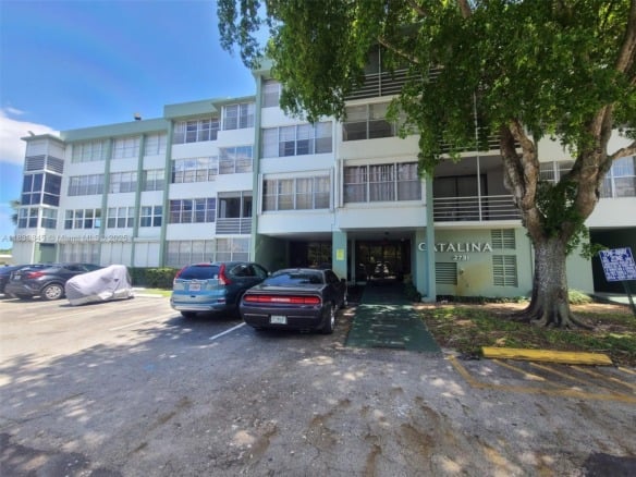 2731 Taft St # 102, Hollywood FL 33020 — #A11839845
