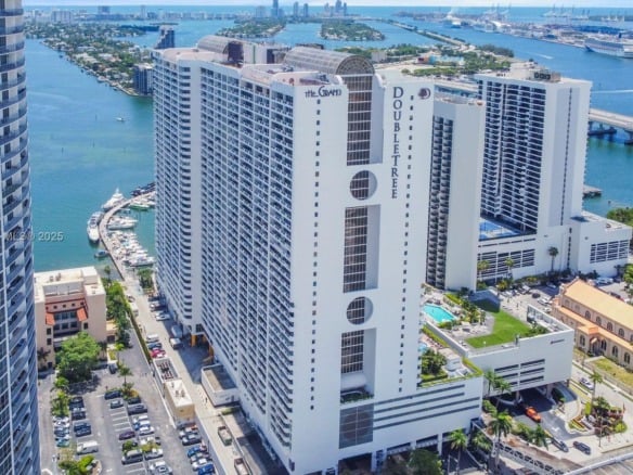 1717 N Bayshore Dr # 2635, Miami FL 33132 — #A11839832