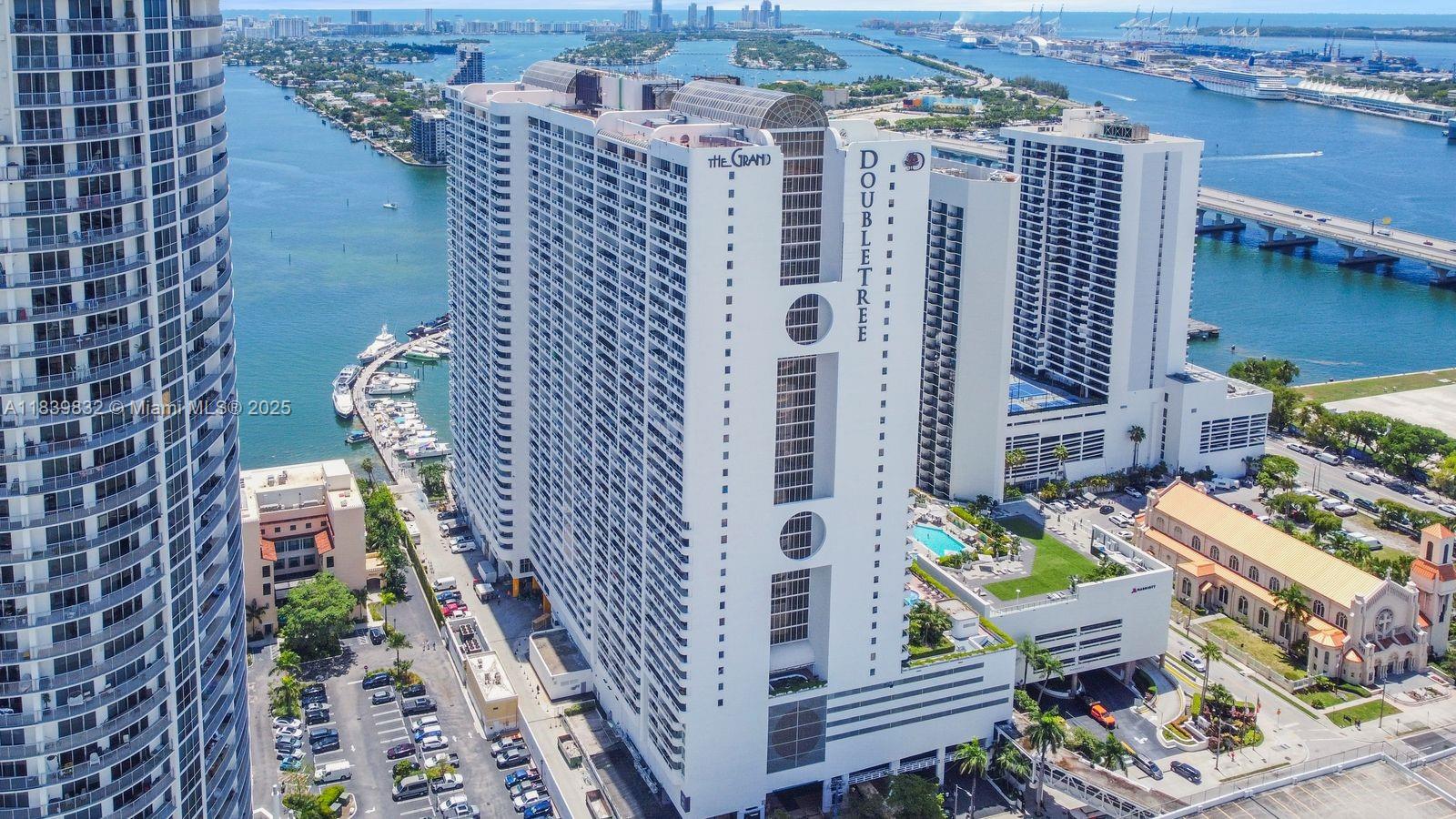 83dcefb7-6697 1717 N Bayshore Dr # 2635, Miami FL 33132 — #A11839832