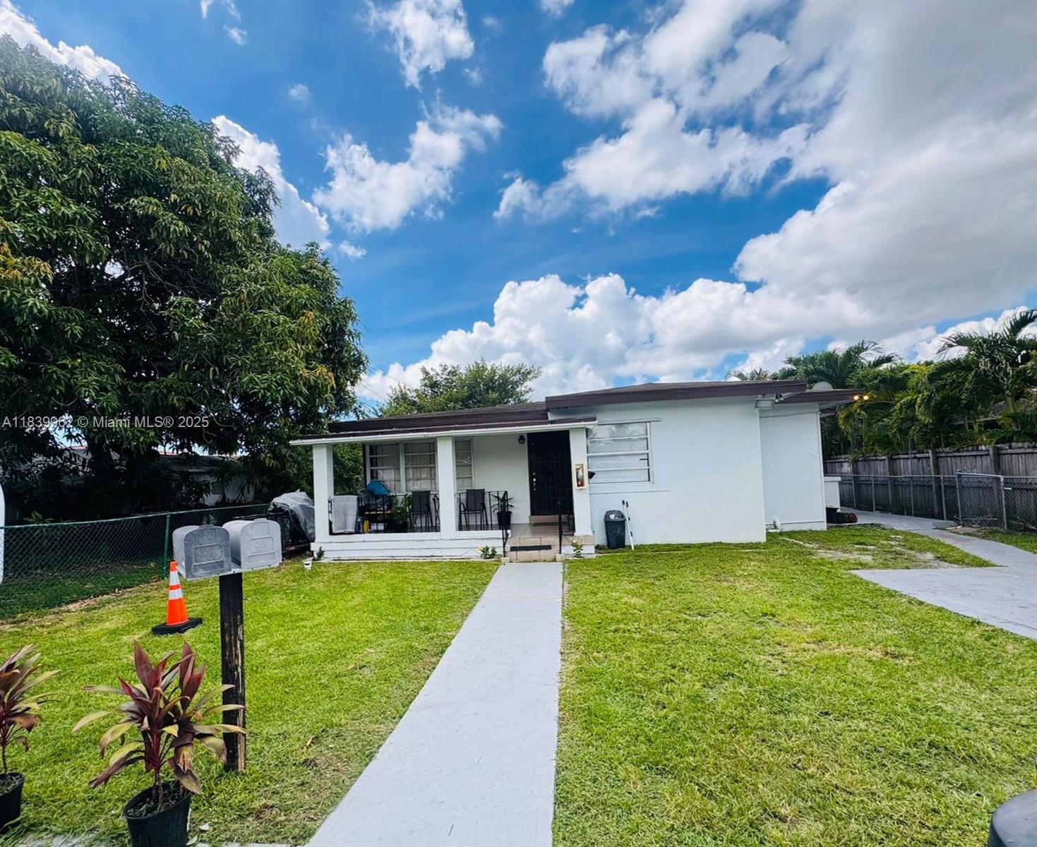 7230 NW 3rd St, Miami FL 33126 — #A11839962