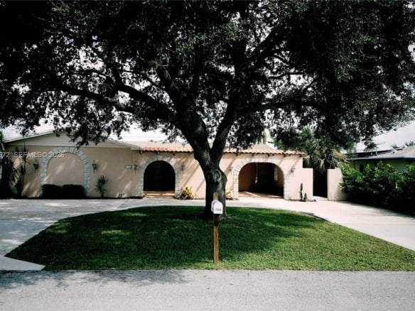 2359 N Wallen Dr, Palm Beach Gardens FL 33410 — #A11840672