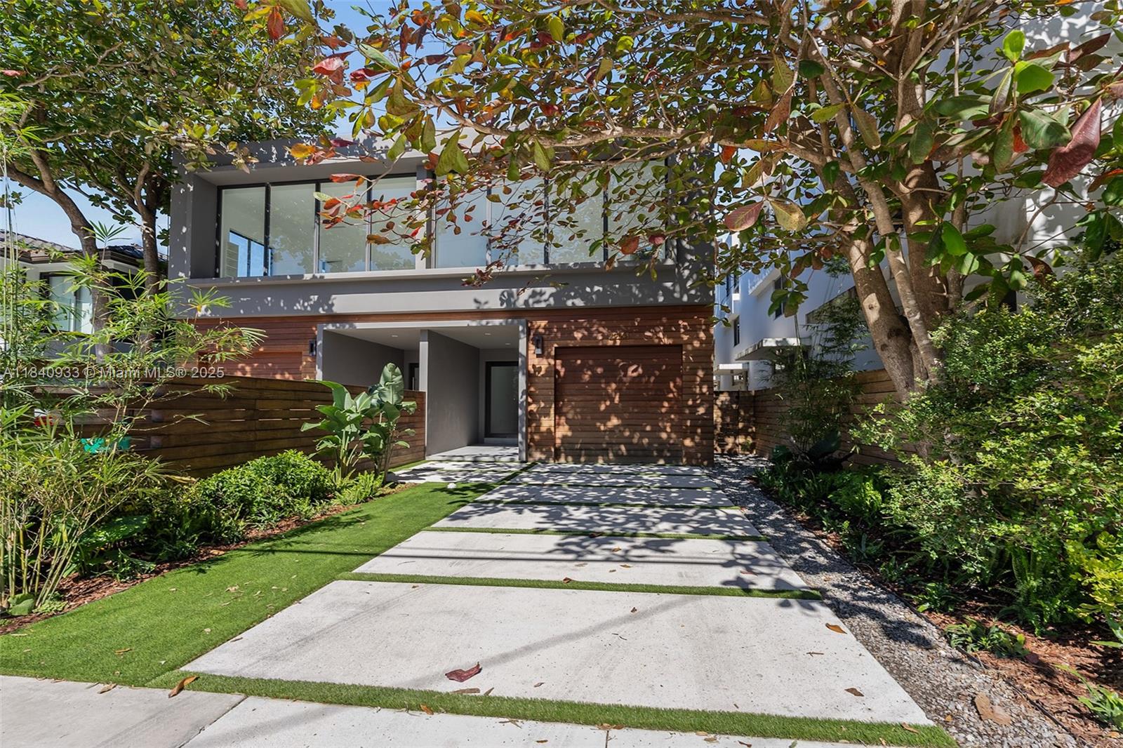 83dcefb7-6738 2984 Coconut Ave, Coconut Grove FL 33133 — #A11840933