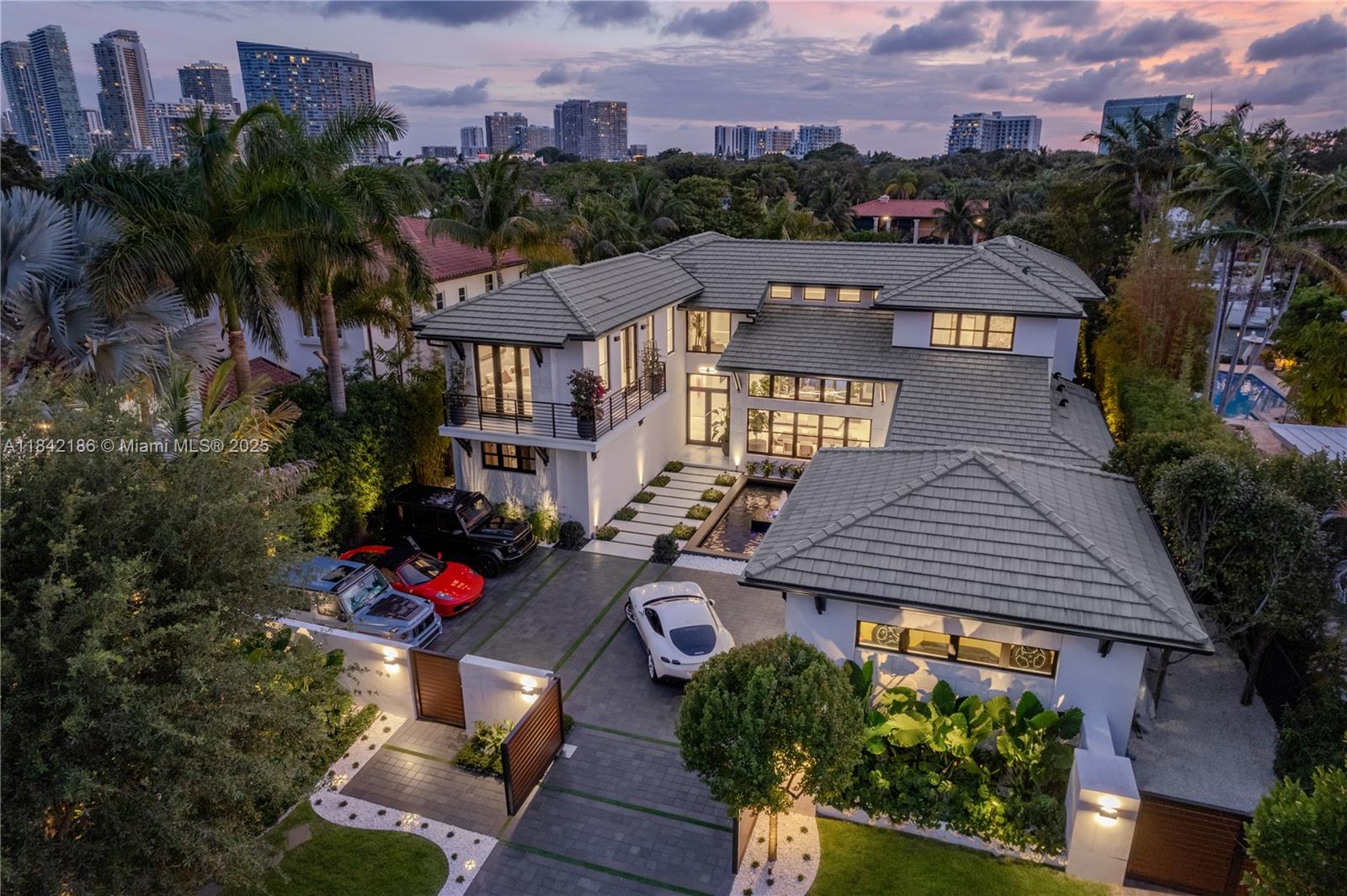 83dcefb7-6787 4241 Palm Ln, Miami FL 33137 — #A11842186