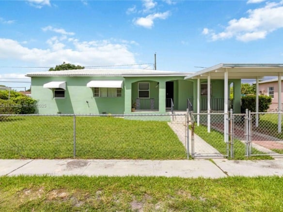 14520 Fillmore St, Miami FL 33176 — #A11842729