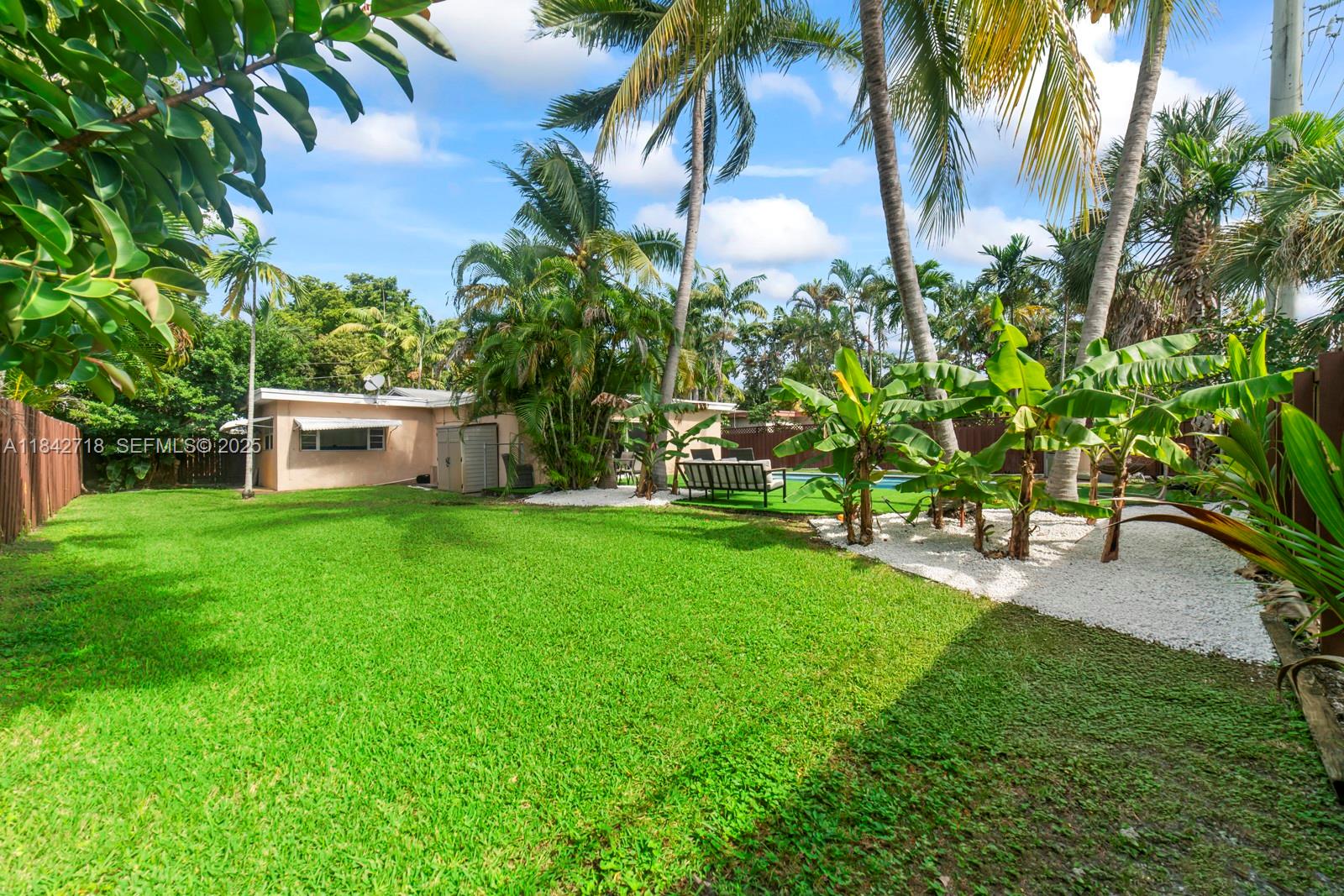 83dcefb7-6812 2708 Cleveland St, Hollywood FL 33020 — #A11842718
