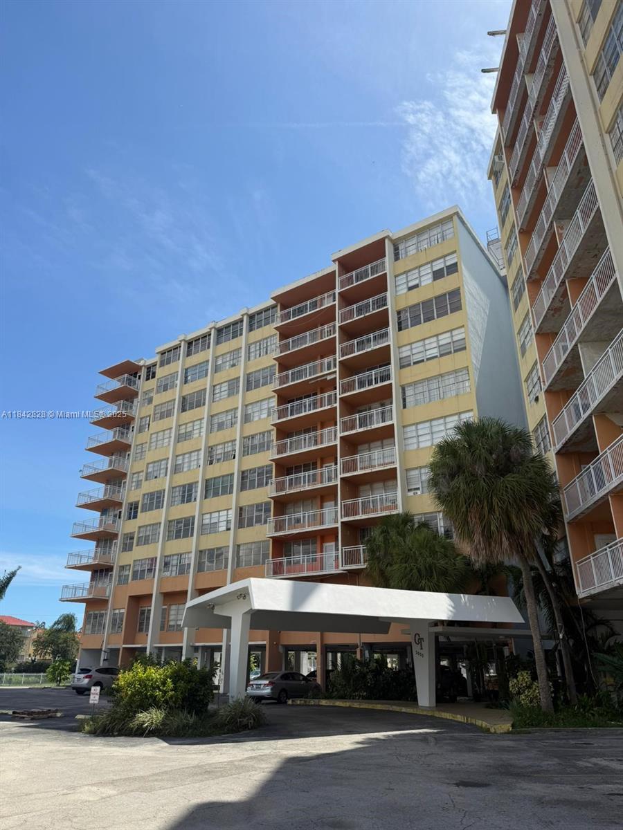 83dcefb7-6816 2025 NE 164th St # 818, North Miami Beach FL 33162 — #A11842828