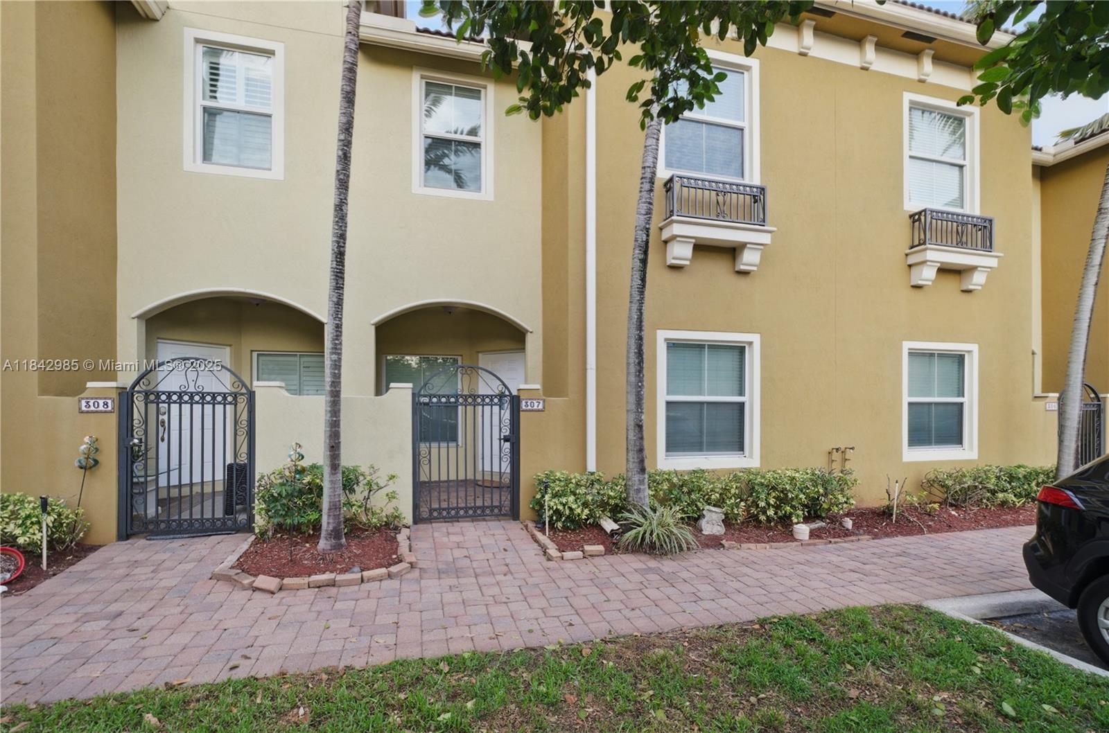 2851 W Prospect Rd # 307, Tamarac FL 33309 — #A11842985