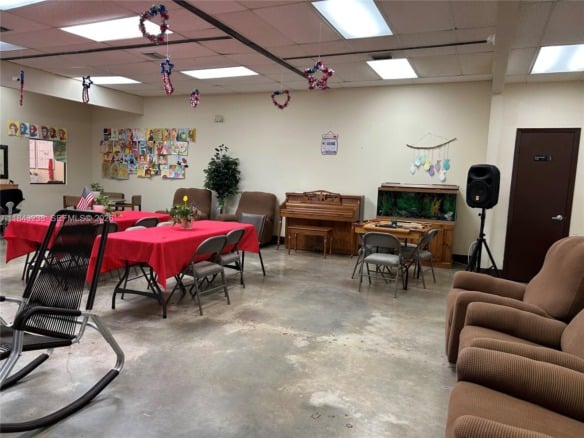 Listing #A11843238