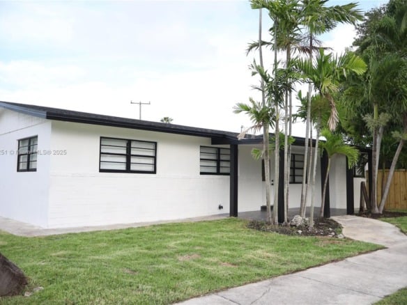 3955 SW 69th Ave, Miami FL 33155 — #A11844251