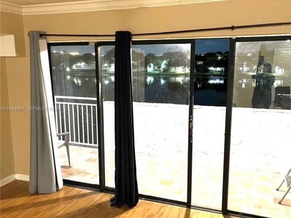 9359 Fontainebleau Blvd # F301, Miami FL 33172 — #A11844867