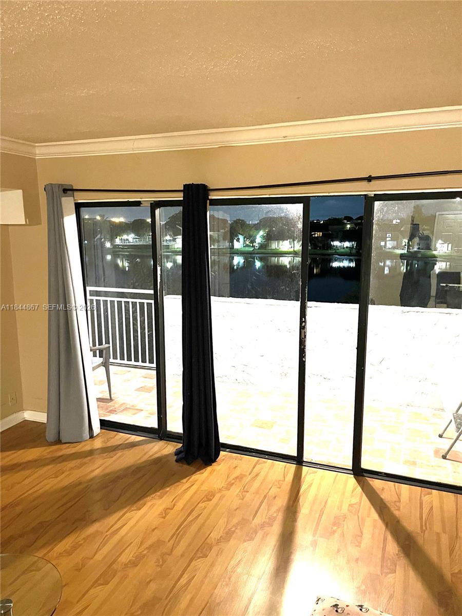 9359 Fontainebleau Blvd # F301, Miami FL 33172 — #A11844867