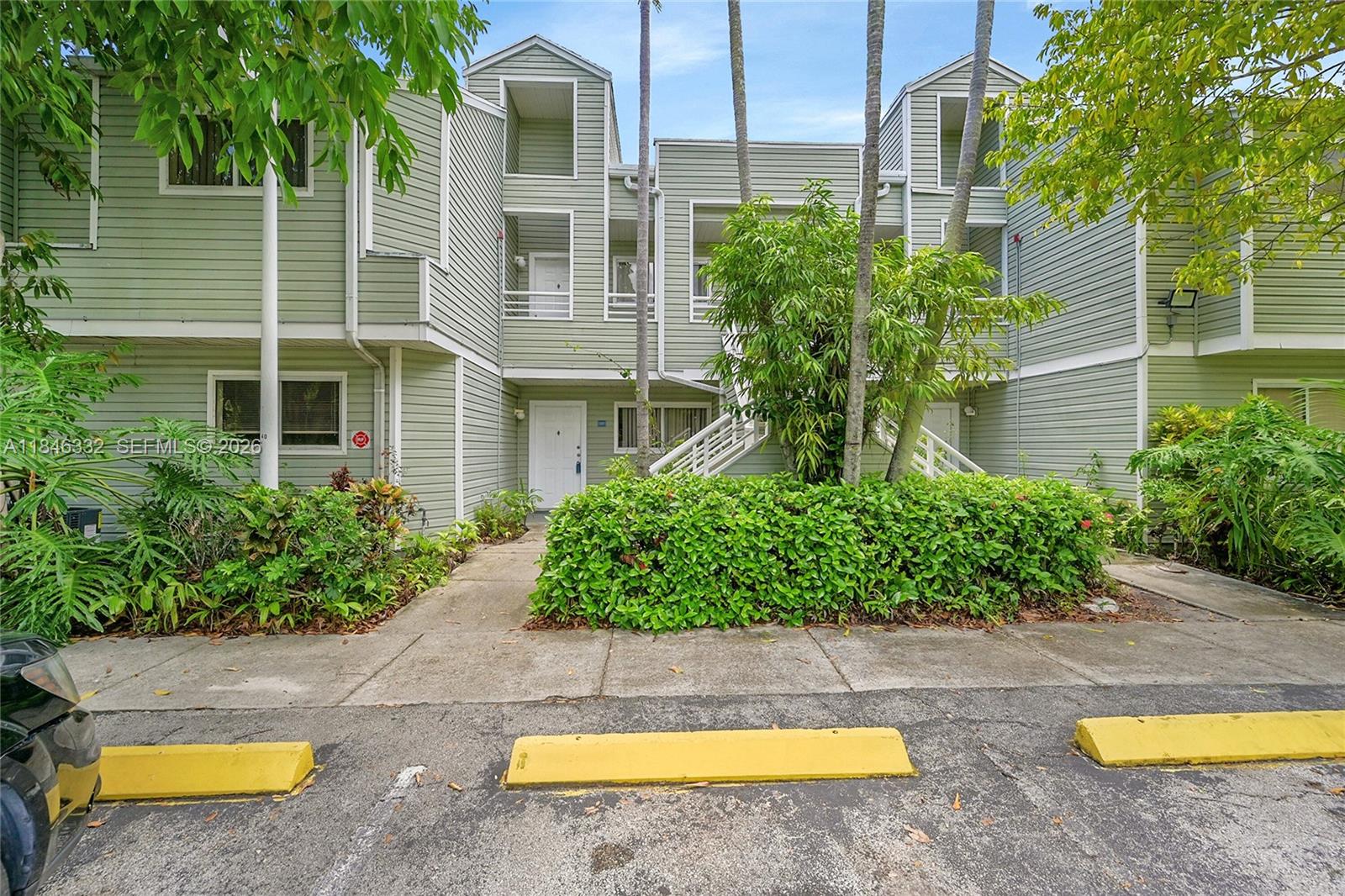 83dcefb7-6942 3453 NW 44th St # 107, Oakland Park FL 33309 — #A11846332