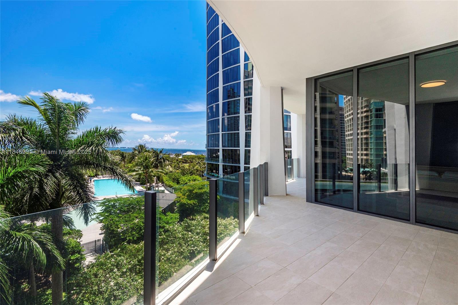 83dcefb7-6968 2821 S Bayshore Dr # 7B, Coconut Grove FL 33133 — #A11846931