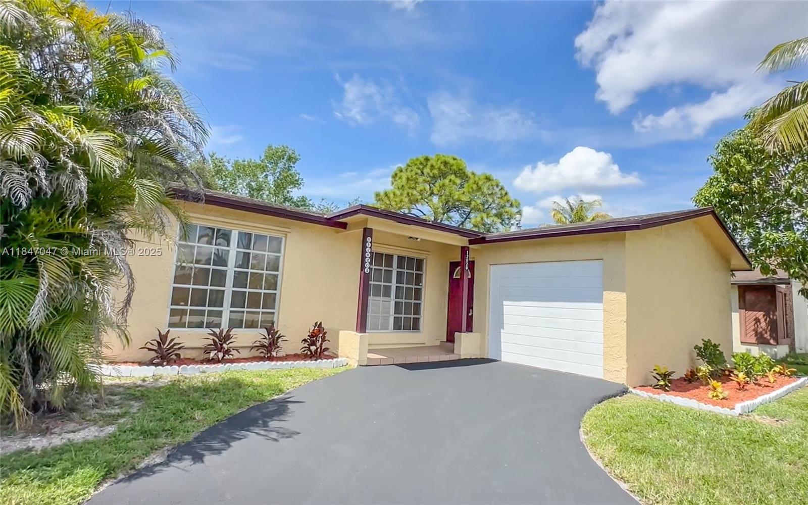 12020 NW 34th Pl, Sunrise FL 33323 — #A11847047