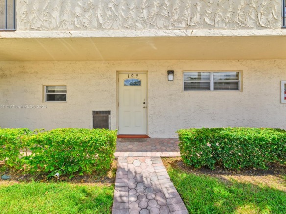 681 S Hollybrook Dr # 109, Pembroke Pines FL 33025 — #A11847618
