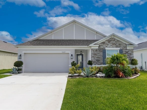 10609 SW Vasari Way, Port St. Lucie FL 34987 — #A11847610