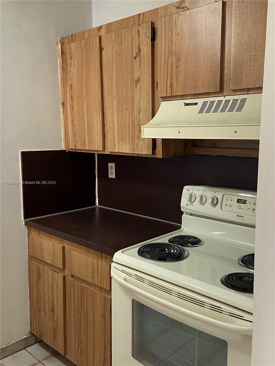 83dcefb7-7033 440 E 23rd St # 1416, Hialeah FL 33013 — #A11848589