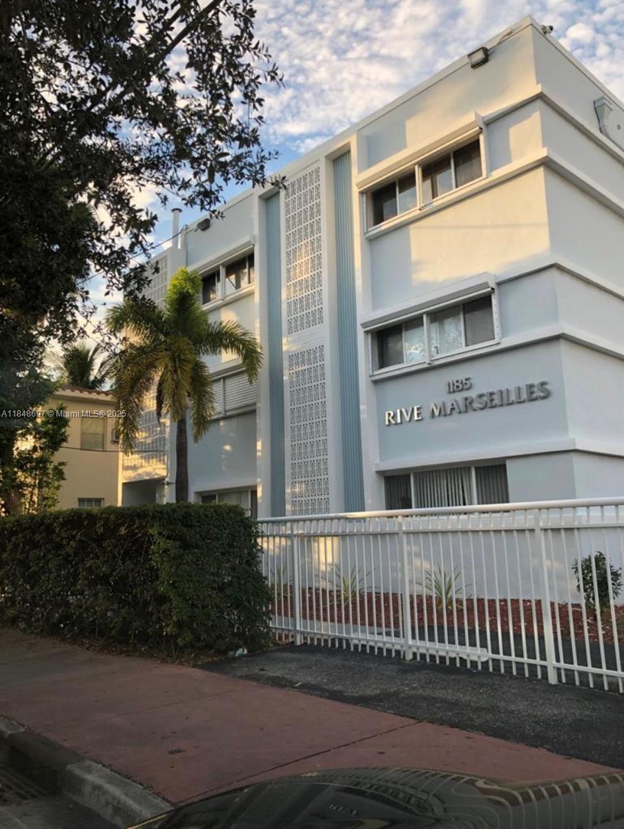 83dcefb7-7038 Listing #A11848697