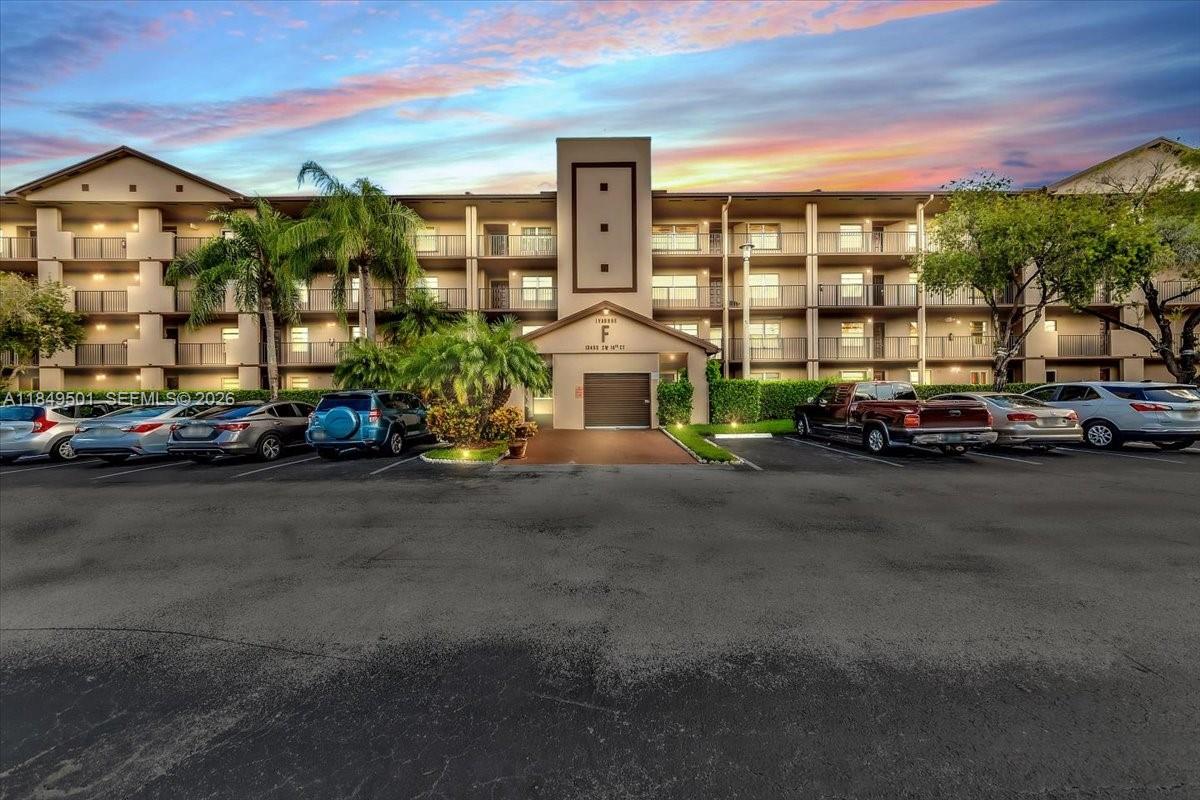 83dcefb7-7068 13455 SW 16th Ct # 104F, Pembroke Pines FL 33027 — #A11849501