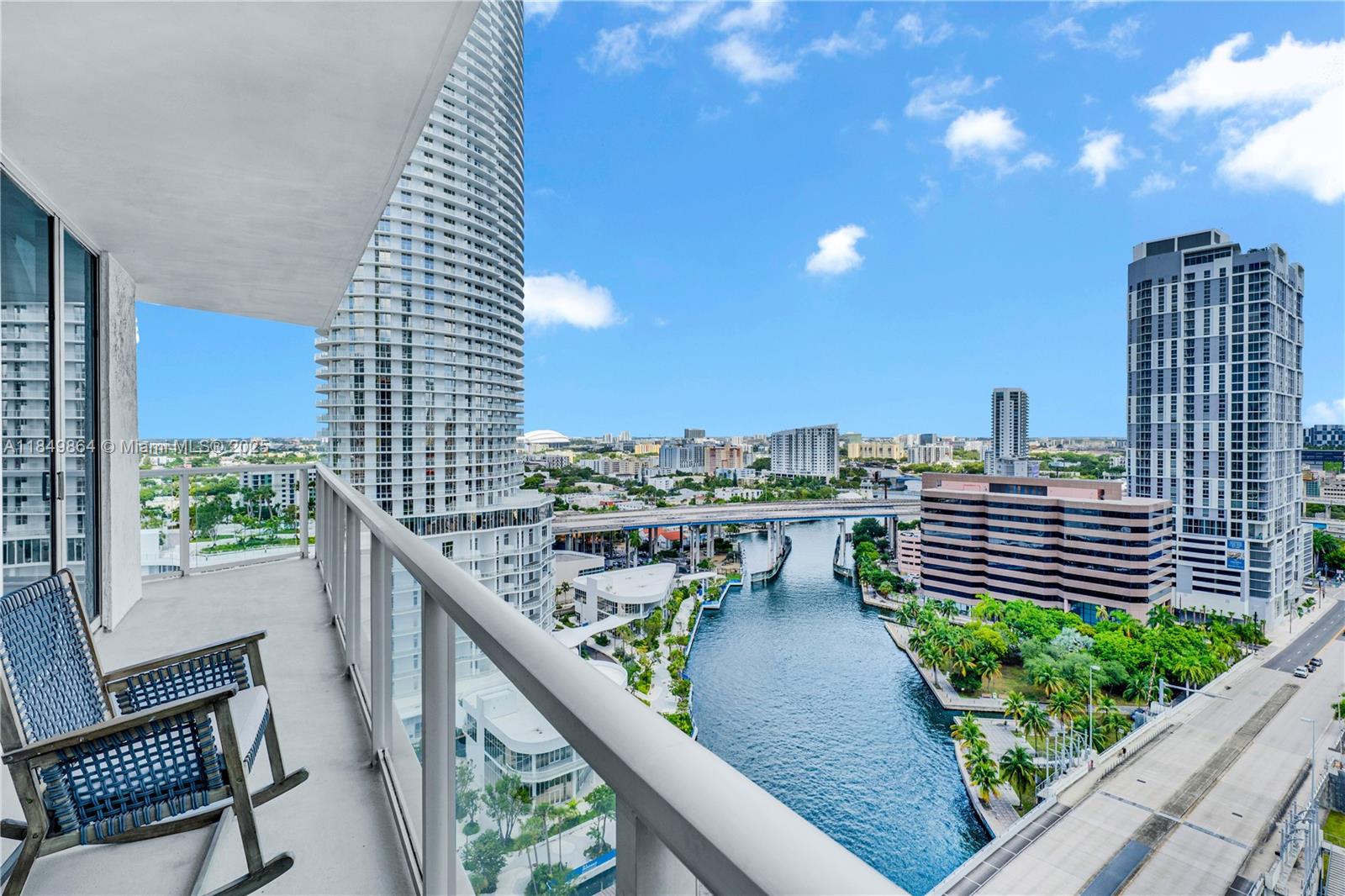 185 SW 7th St # 1901, Miami FL 33130 — #A11849864