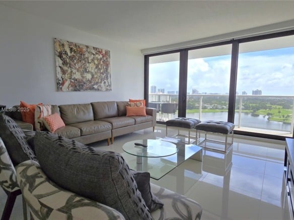 3731 N Country Club Dr # 1825, Aventura FL 33180 — #A11849900