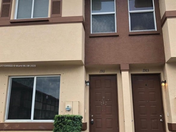 1911 Hibiscus Ln, Riviera Beach FL 33404 — #A11849928