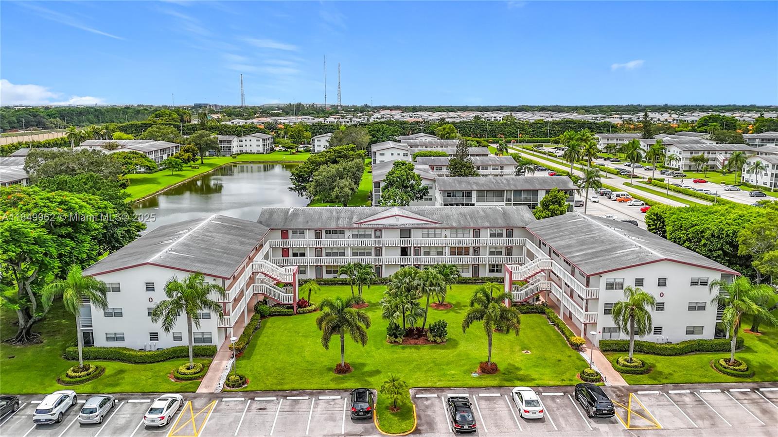 618 Fanshaw O # 618, Boca Raton FL 33434 — #A11849962
