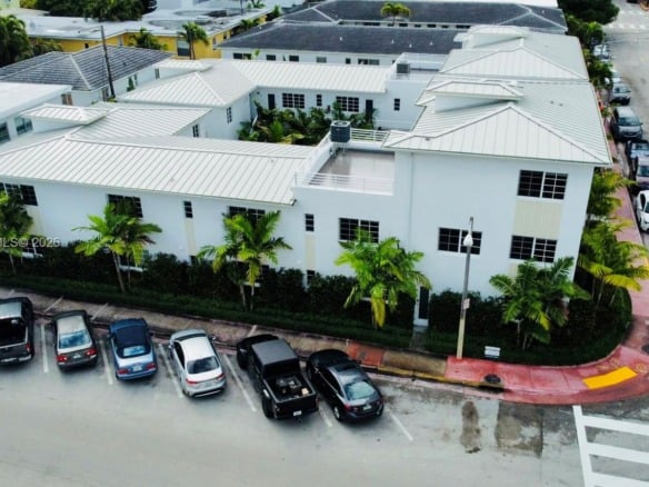 8035 ABBOTT AV, Miami Beach FL 33141 — #A11850854