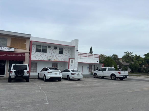 149 Bentley Dr # 151, Miami Springs FL 33166 — #A11851338