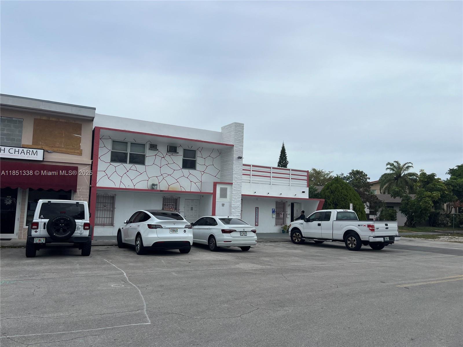 83dcefb7-7134 149 Bentley Dr # 151, Miami Springs FL 33166 — #A11851338