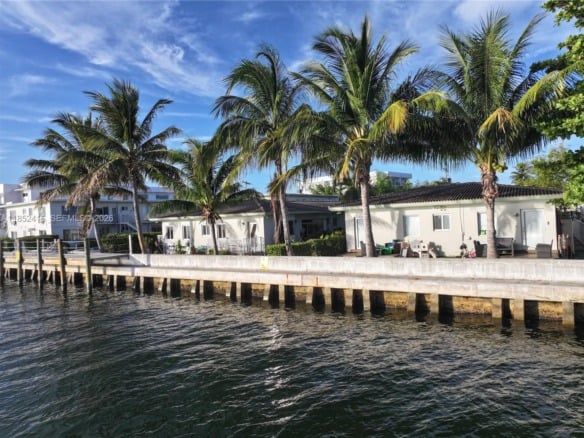 2200 Bay Dr # 3, Miami Beach FL 33141 — #A11852415