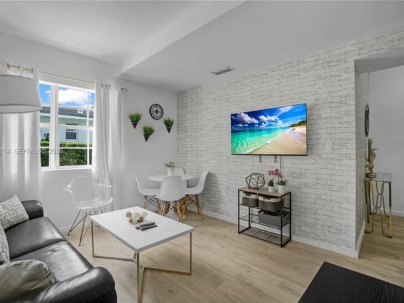 810 7th St # 107, Miami Beach FL 33139 — #A11853214