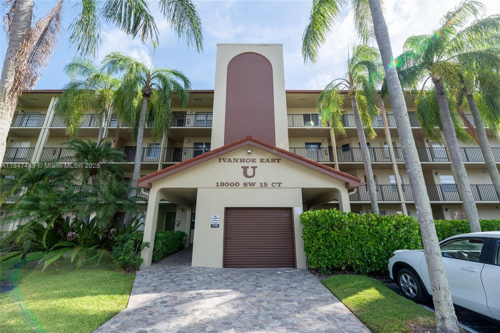 83dcefb7-724 13000 SW 15th Ct # 206U, Pembroke Pines FL 33027 — #A11847485