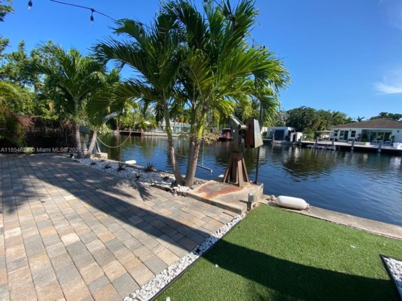 1350 NE 30th St # 0, Oakland Park FL 33334 — #A11854628