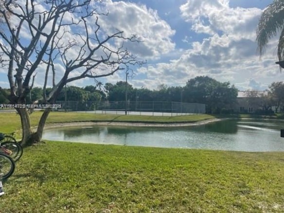 565 Vista Isles Dr # 2011, Sunrise FL 33325 — #A11854722
