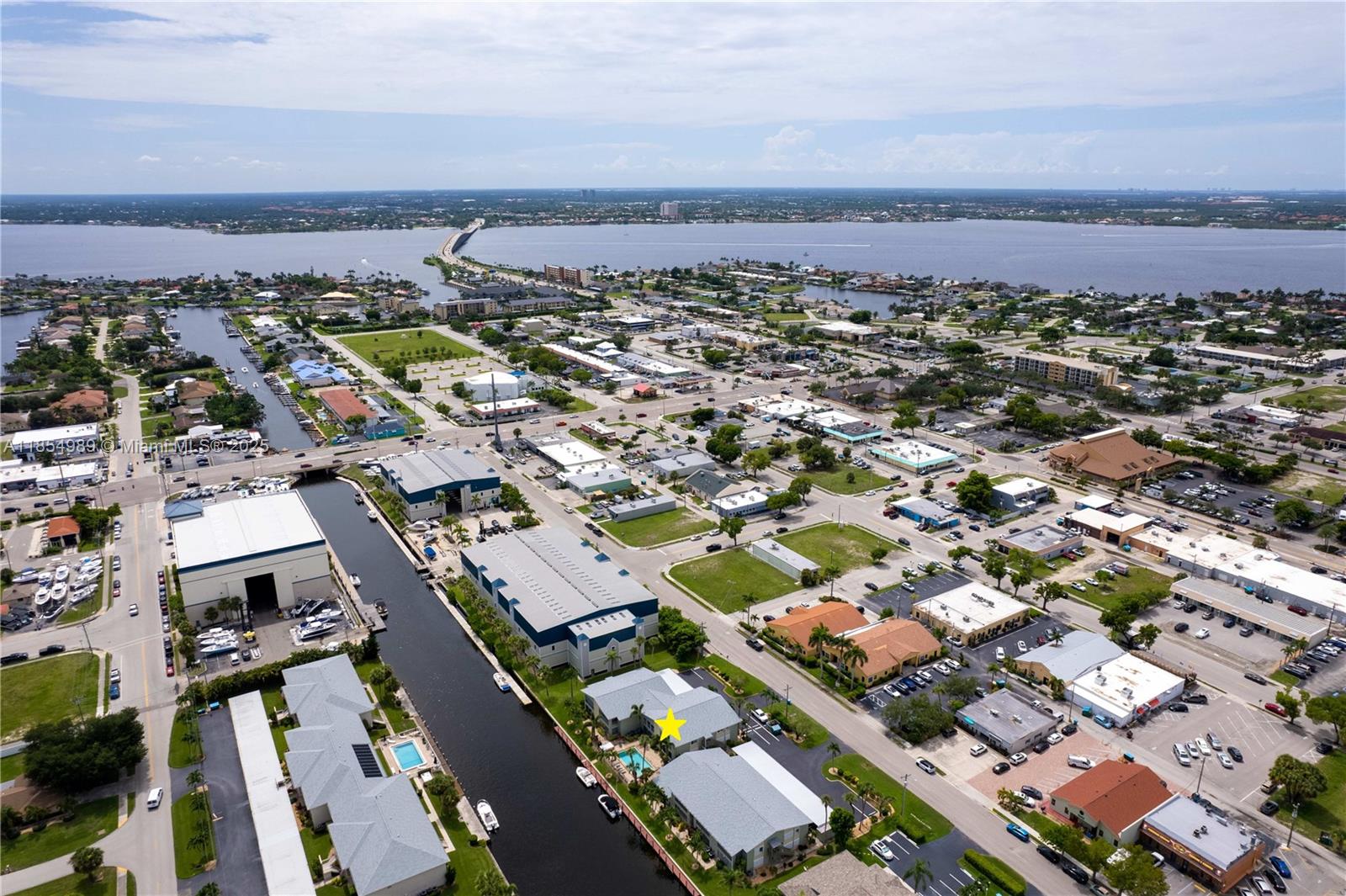 83dcefb7-7296 1409 SE 46TH LN # 105, Other City – In The State Of Florida FL 33904 — #A11854989